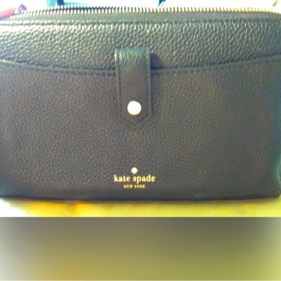 kate spade Handbags - Kate Spade Crossbody Purse  - Black